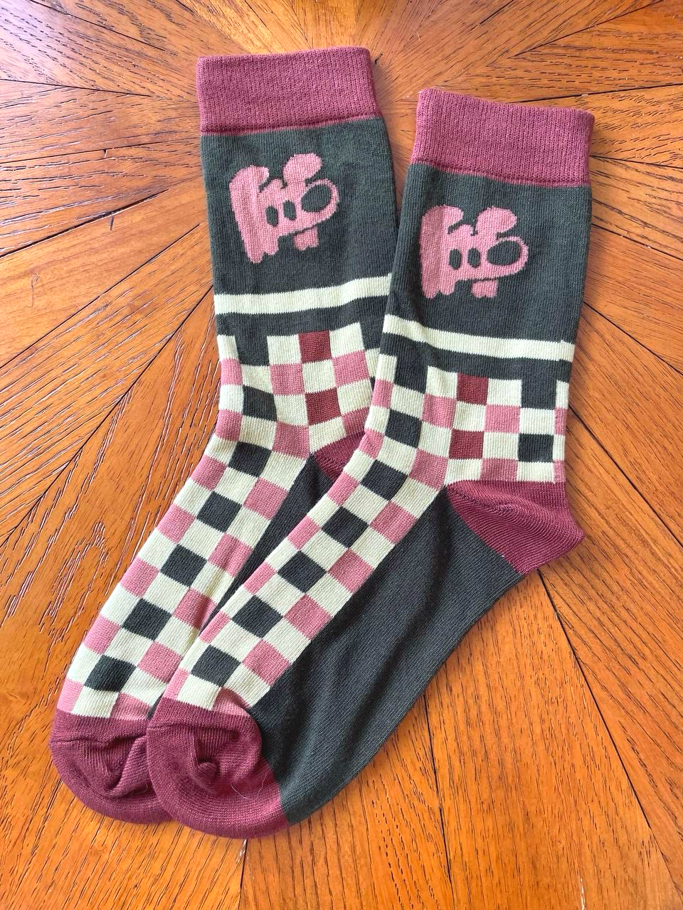Checkered Pup | Socks